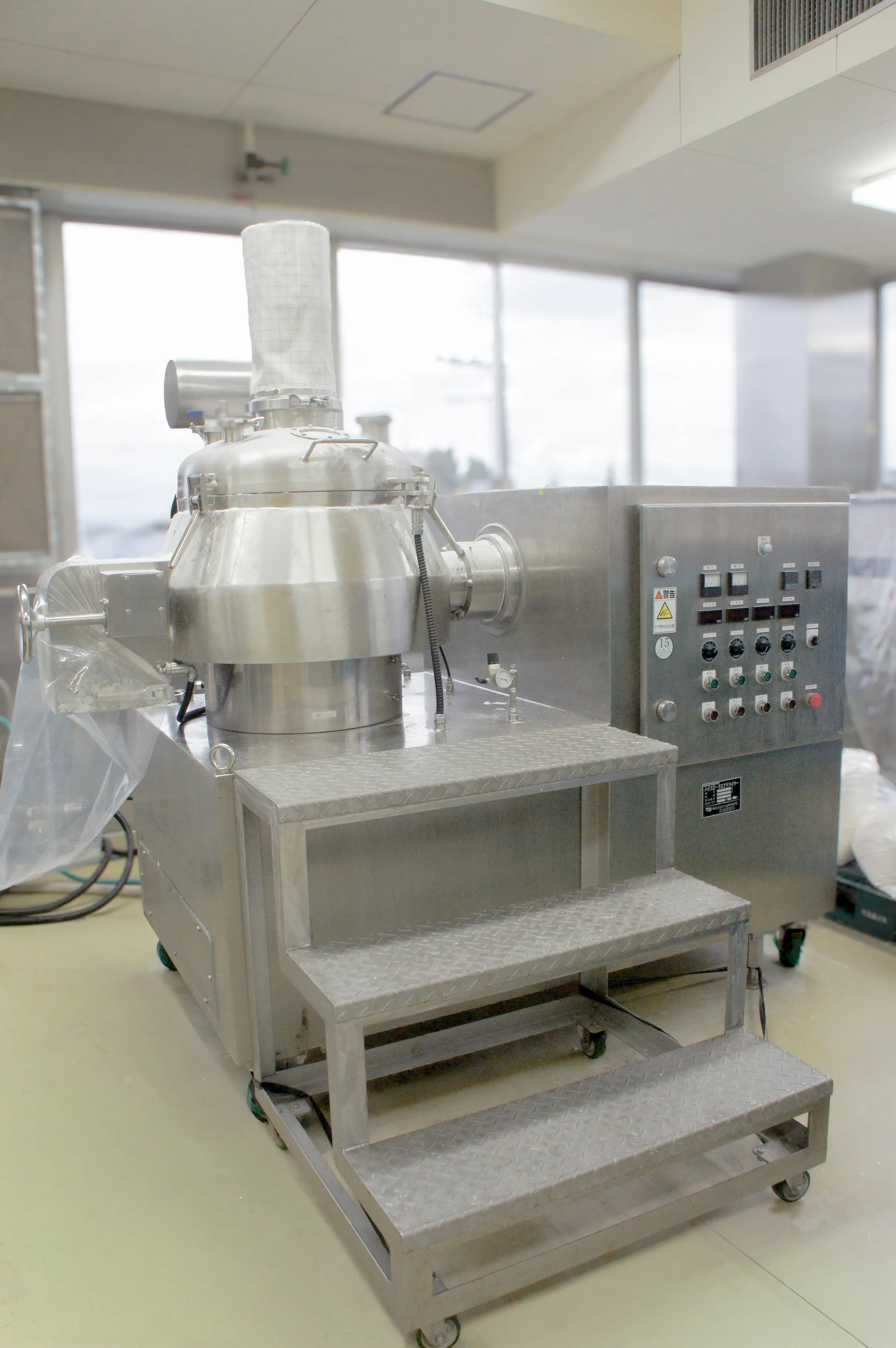 200L 高速撹拌造粒機（ハイスピードミキサー）
